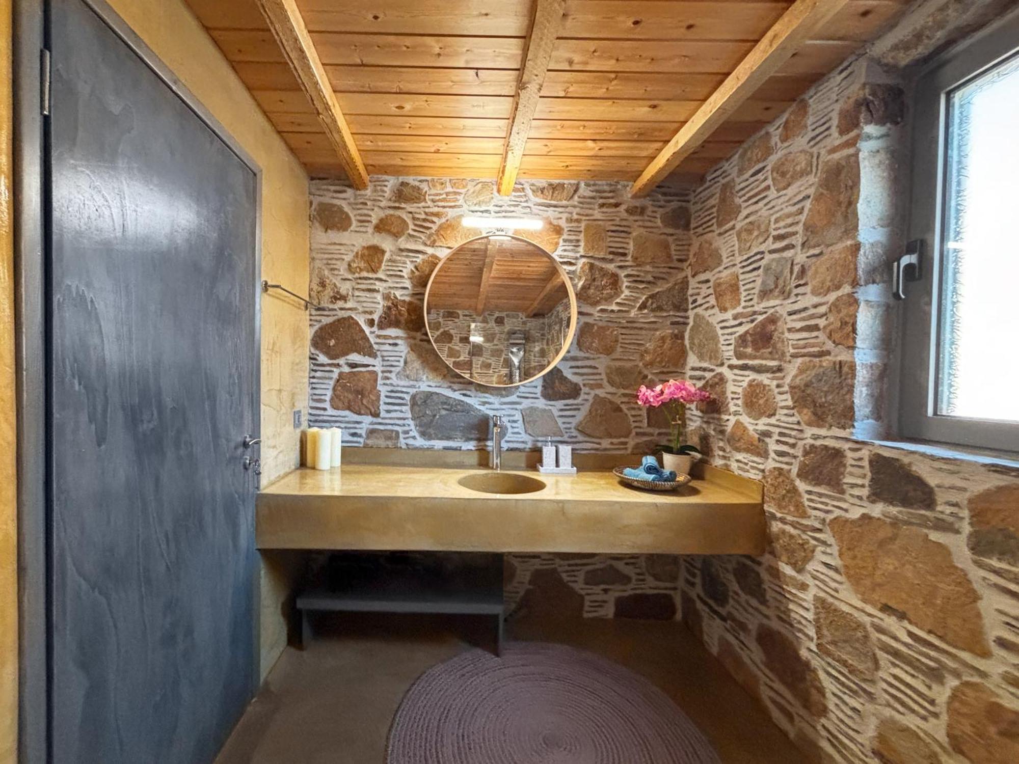 Mekia'S Beach House Livadia  Exterior photo